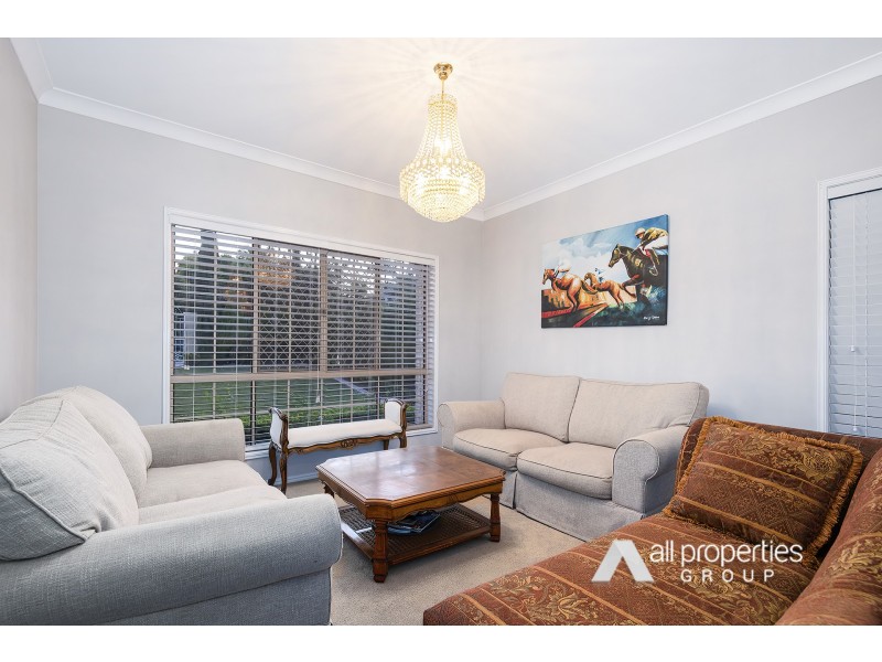 85 Ontario Crescent, Parkinson QLD 4115