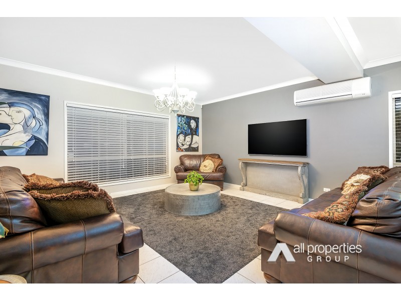 85 Ontario Crescent, Parkinson QLD 4115