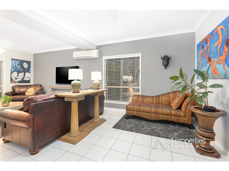 85 Ontario Crescent, Parkinson QLD 4115