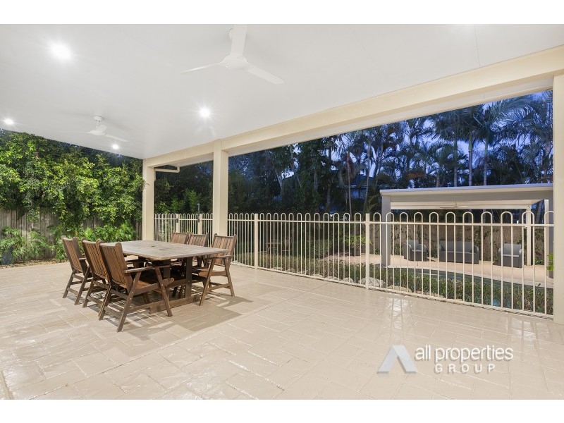 85 Ontario Crescent, Parkinson QLD 4115