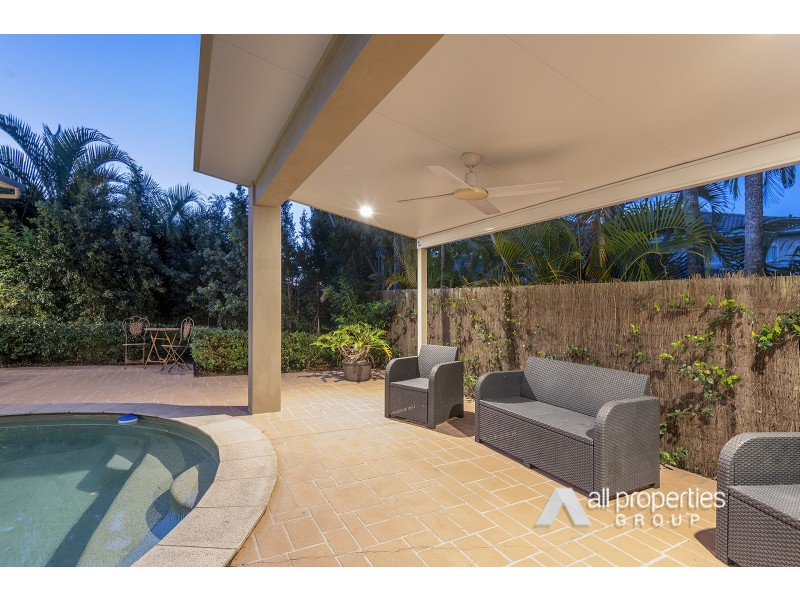 85 Ontario Crescent, Parkinson QLD 4115