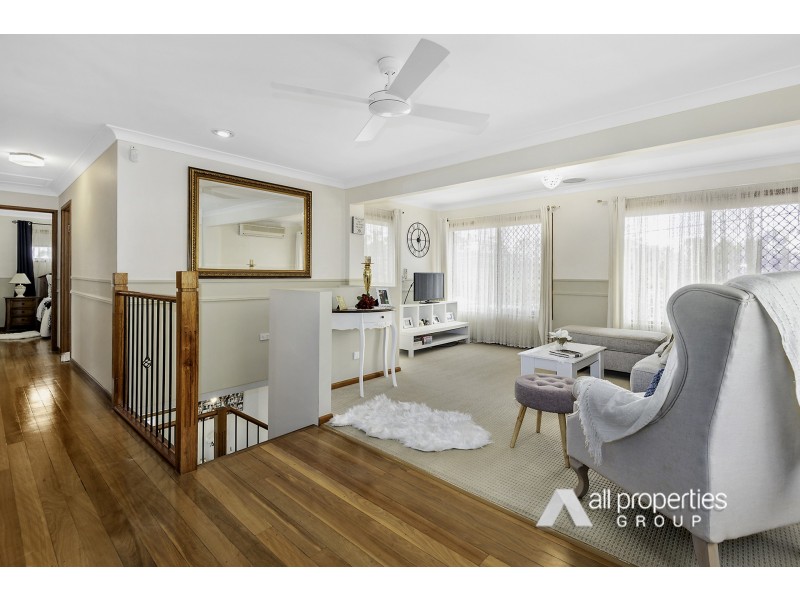 6 Conifer Street, Hillcrest QLD 4118