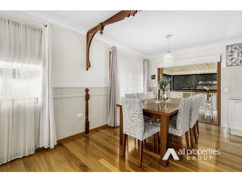 6 Conifer Street, Hillcrest QLD 4118