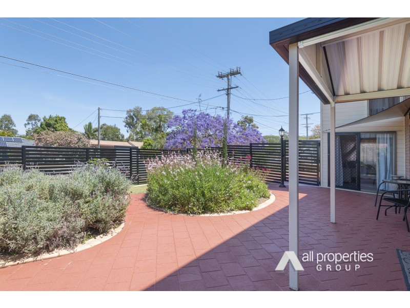 6 Conifer Street, Hillcrest QLD 4118