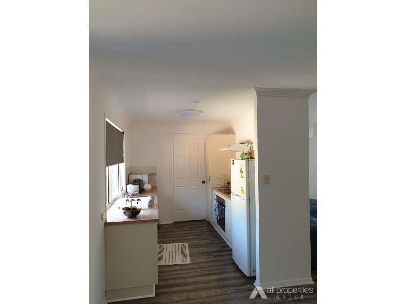 6 Park Close, Hillcrest QLD 4118