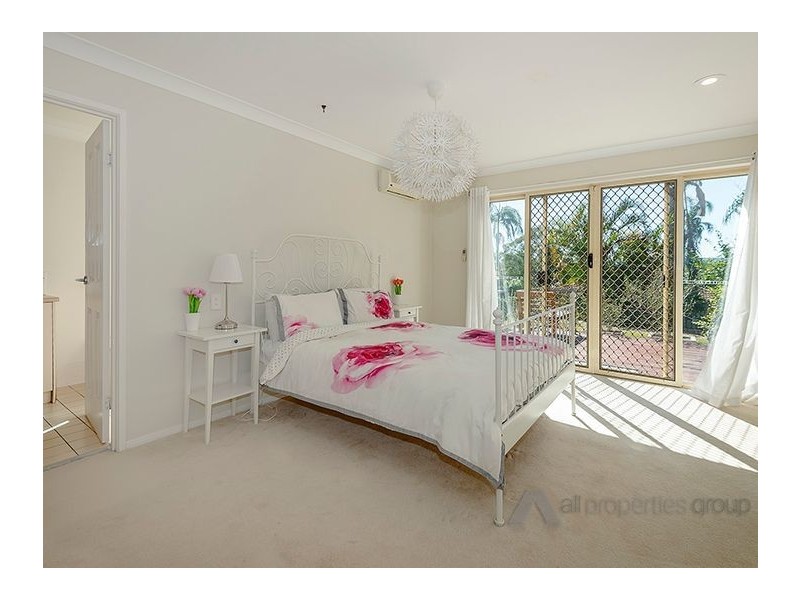 105 Sumners Road, Jamboree Heights QLD 4074
