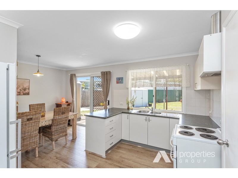 10 Quandong Street, Crestmead QLD 4132