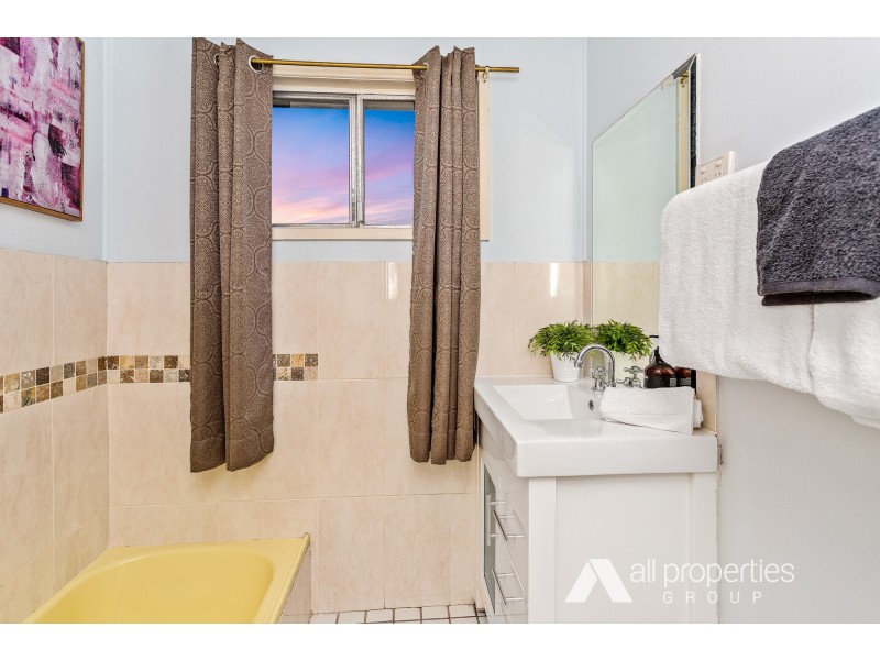 17 Allan Street, Goodna QLD 4300