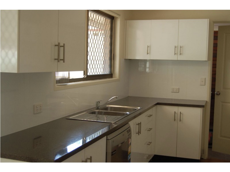 11 Glendale Crescent, Browns Plains QLD 4118