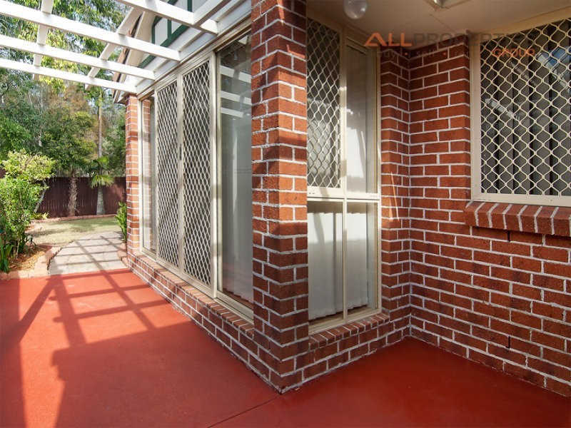 5 Summerhill Place, Forest Lake QLD 4078