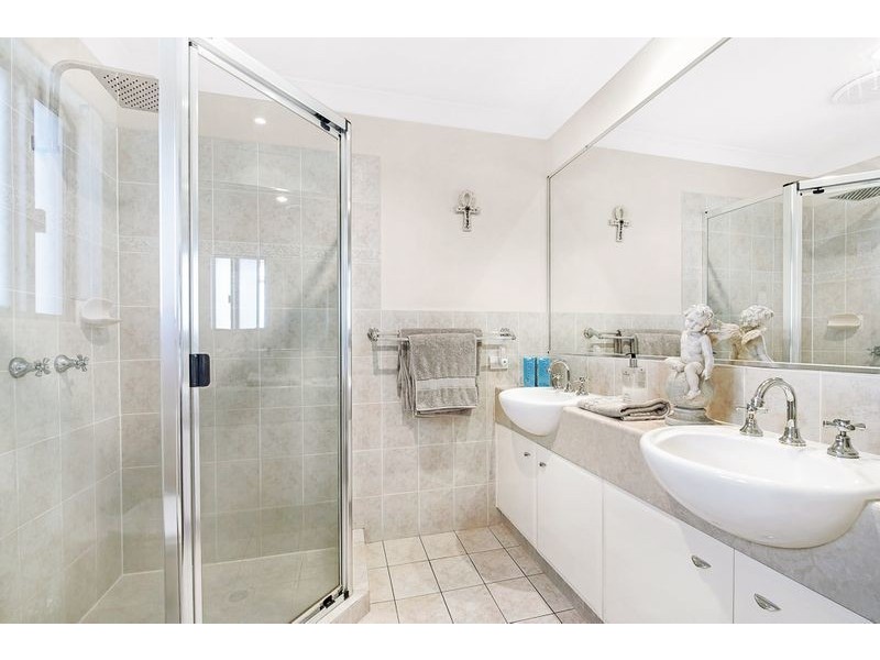 10/6-12 Monterey Keys Drive, Helensvale QLD 4212