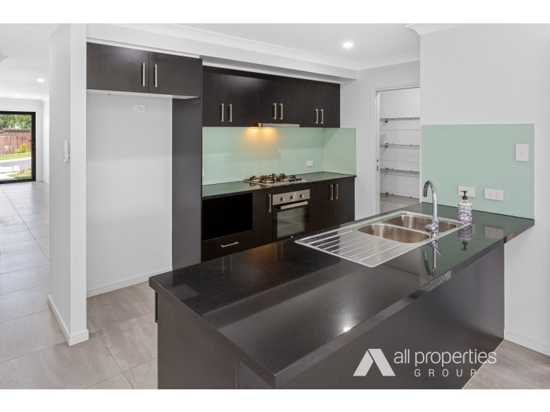 18 Forest Road, Greenbank QLD 4124