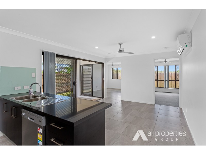 18 Forest Road, Greenbank QLD 4124