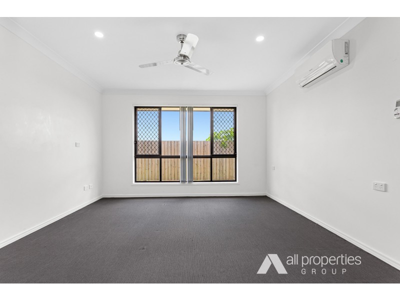 18 Forest Road, Greenbank QLD 4124