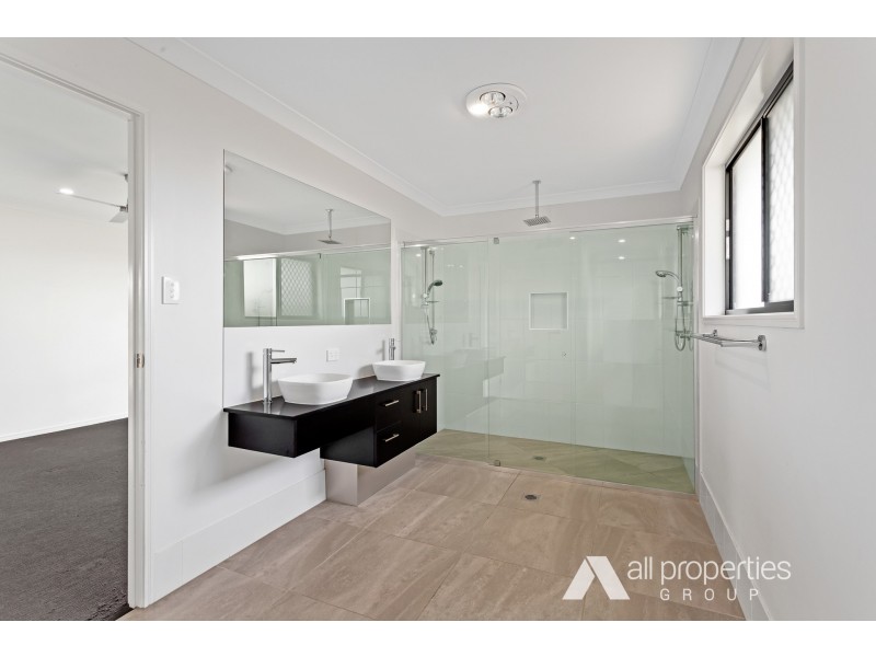 18 Forest Road, Greenbank QLD 4124