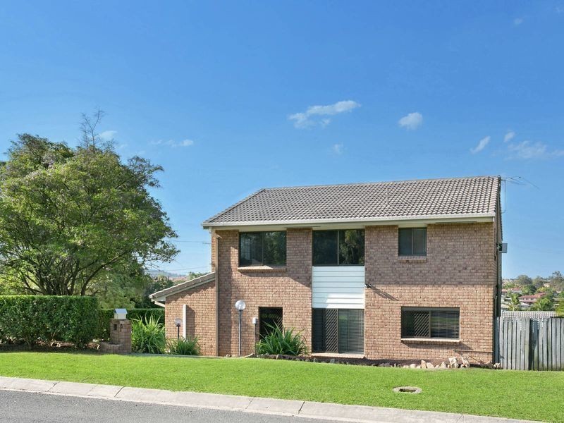 2 Brochet Street, Mansfield QLD 4122