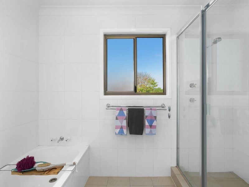 2 Brochet Street, Mansfield QLD 4122