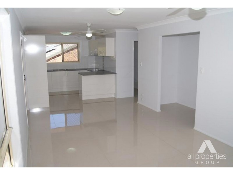 20 Tregana Circuit, Edens Landing QLD 4207