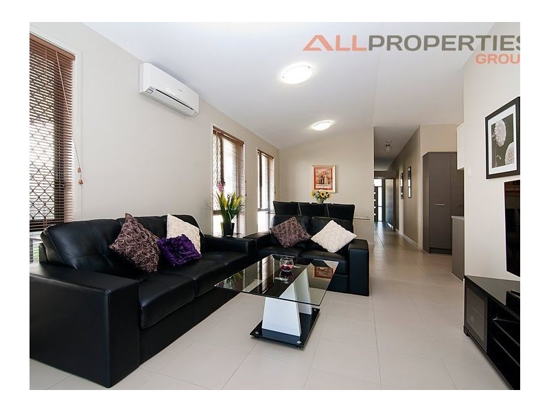 3 Wirewood Place, Heathwood QLD 4110