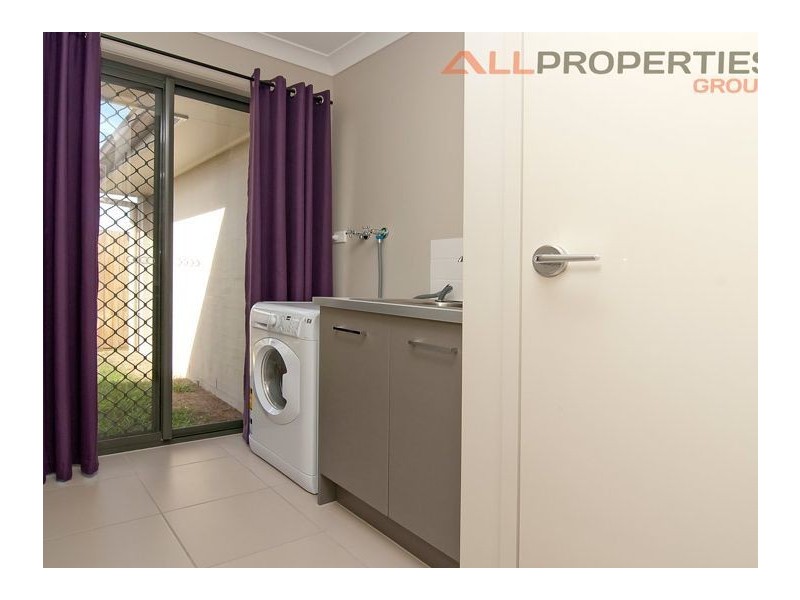 3 Wirewood Place, Heathwood QLD 4110