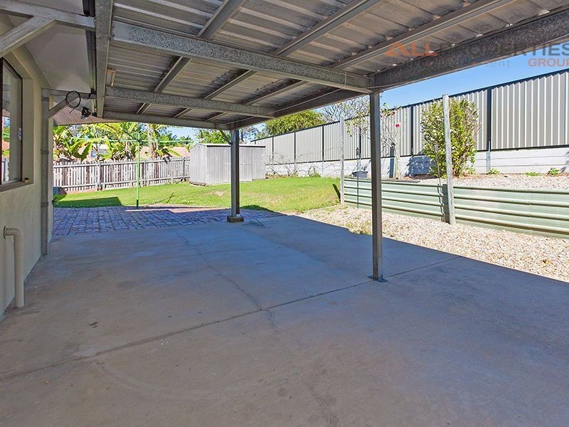 4 Arbour Way, Regents Park QLD 4118