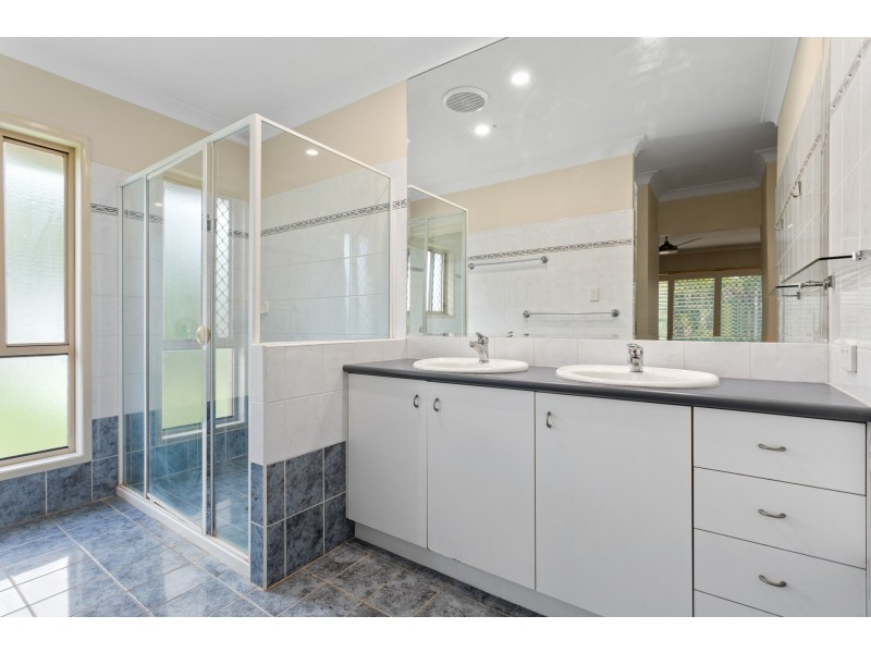 2-6 McLeod Road, Park Ridge QLD 4125