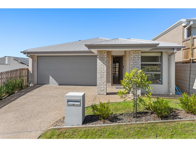 6 Daybreak Street, Spring Mountain QLD 4124