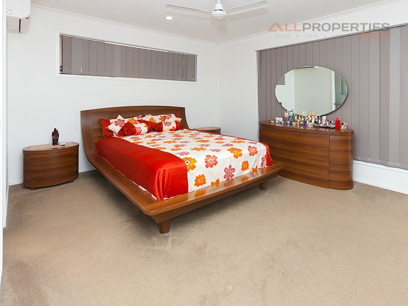 12 Fairweather Street, Berrinba QLD 4117