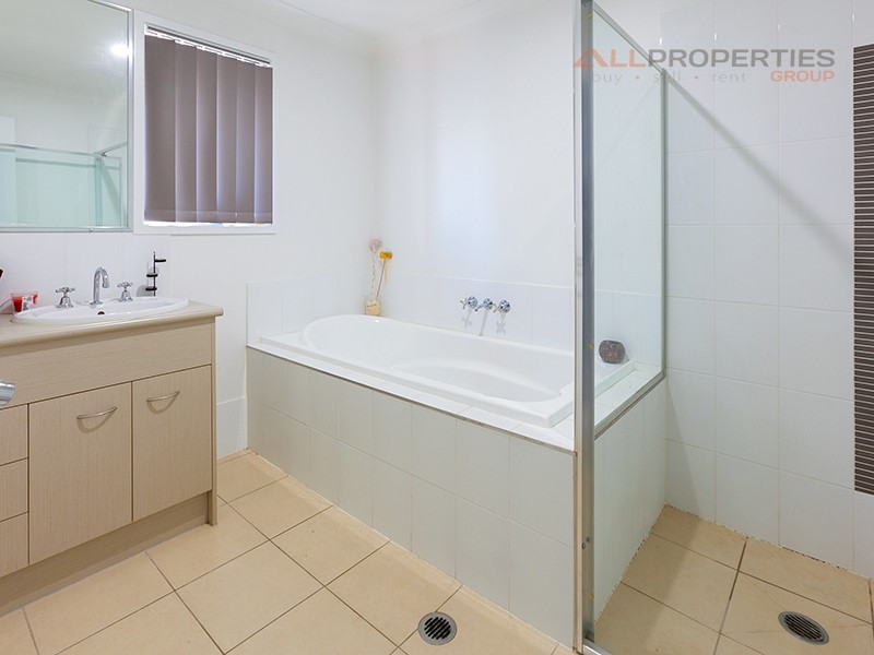 12 Fairweather Street, Berrinba QLD 4117