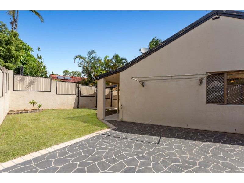 1 Wilmington Court, Springwood QLD 4127