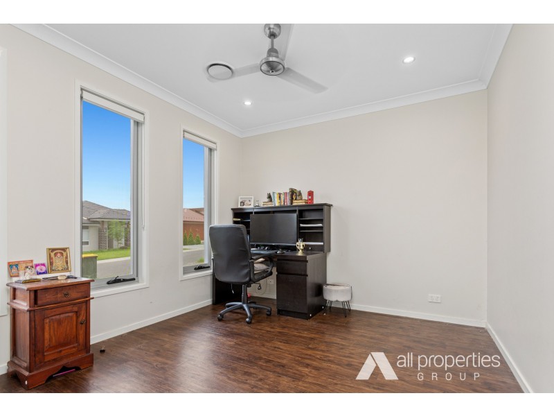 7 Kintore Street, Heathwood QLD 4110