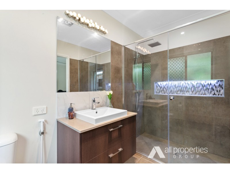 7 Kintore Street, Heathwood QLD 4110