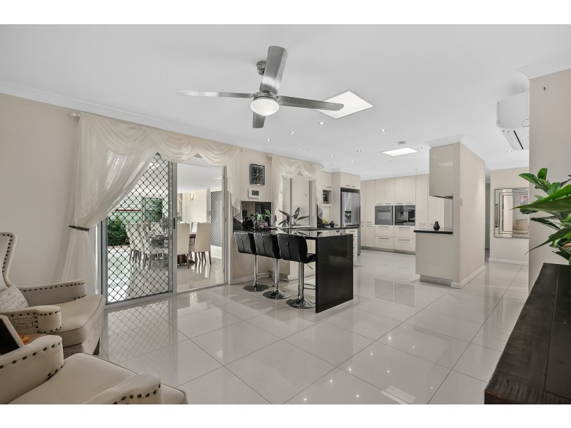 14 Bauhinia Close, Eight Mile Plains QLD 4113