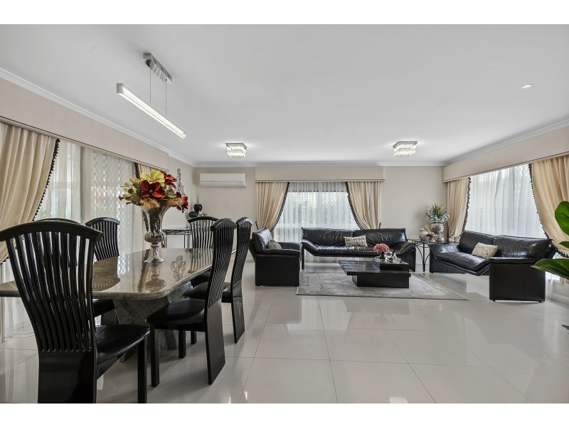 14 Bauhinia Close, Eight Mile Plains QLD 4113