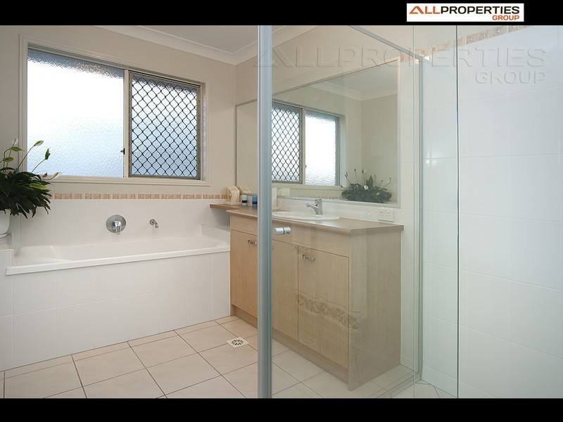 36 Muscari Crescent, Drewvale QLD 4116