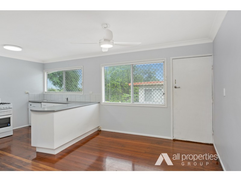 2 Leonard Street, Kingston QLD 4114