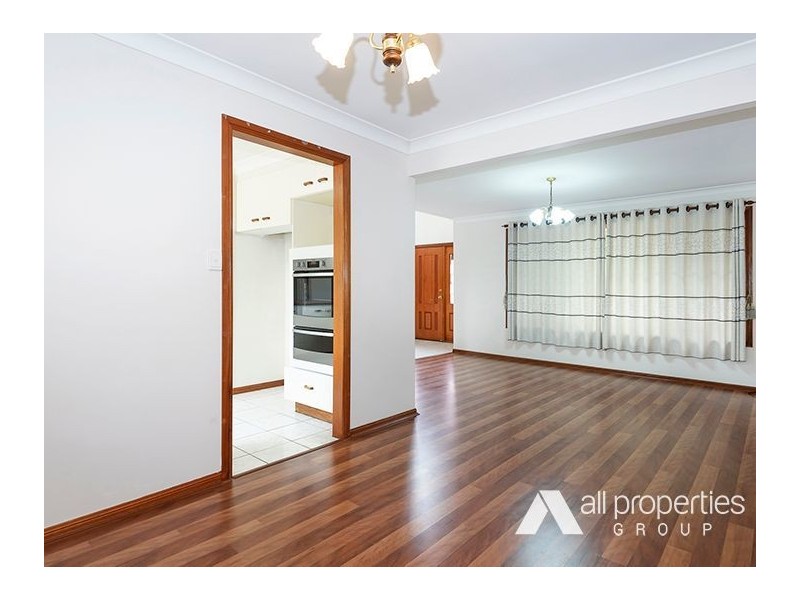 9 Ashford Place, Parkinson QLD 4115