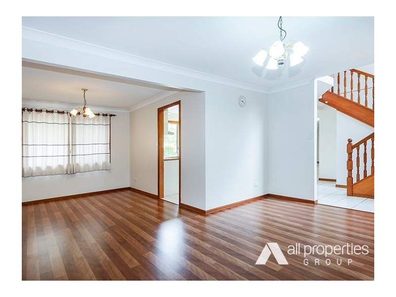 9 Ashford Place, Parkinson QLD 4115