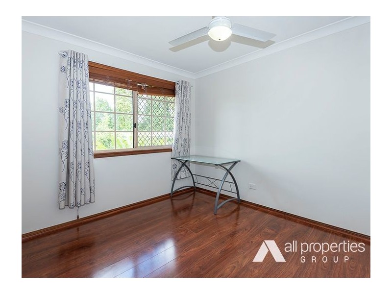 9 Ashford Place, Parkinson QLD 4115