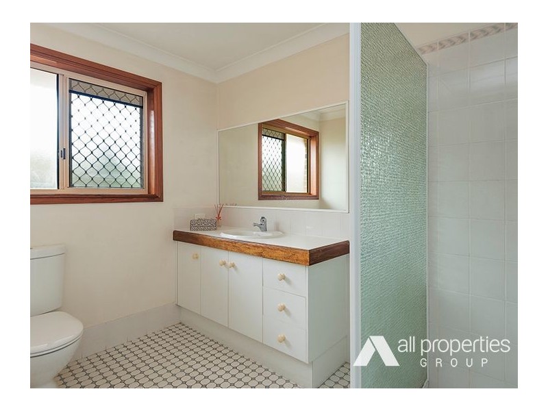 9 Ashford Place, Parkinson QLD 4115