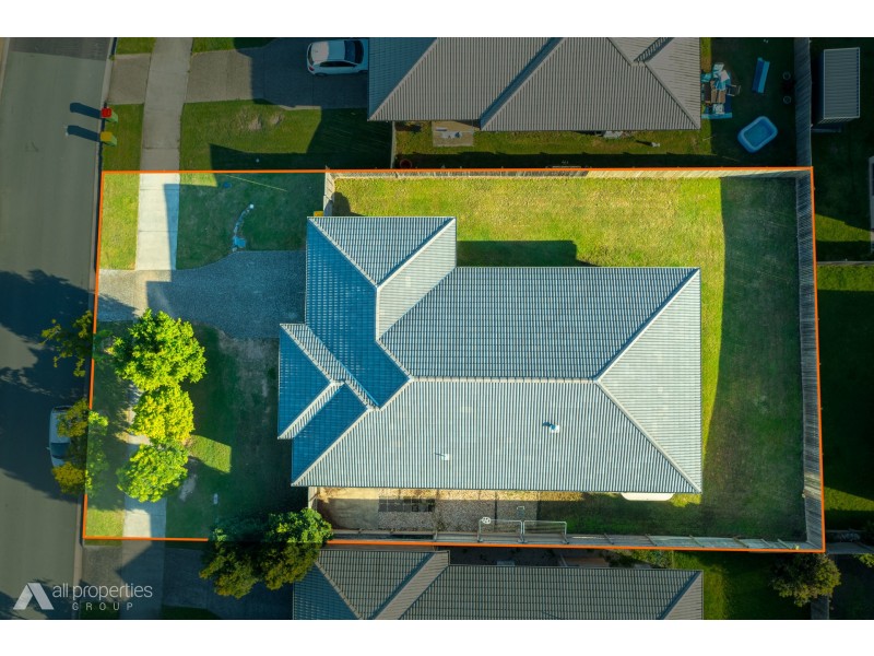 4 Summerview Avenue, Yarrabilba QLD 4207