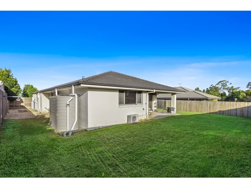 4 Summerview Avenue, Yarrabilba QLD 4207