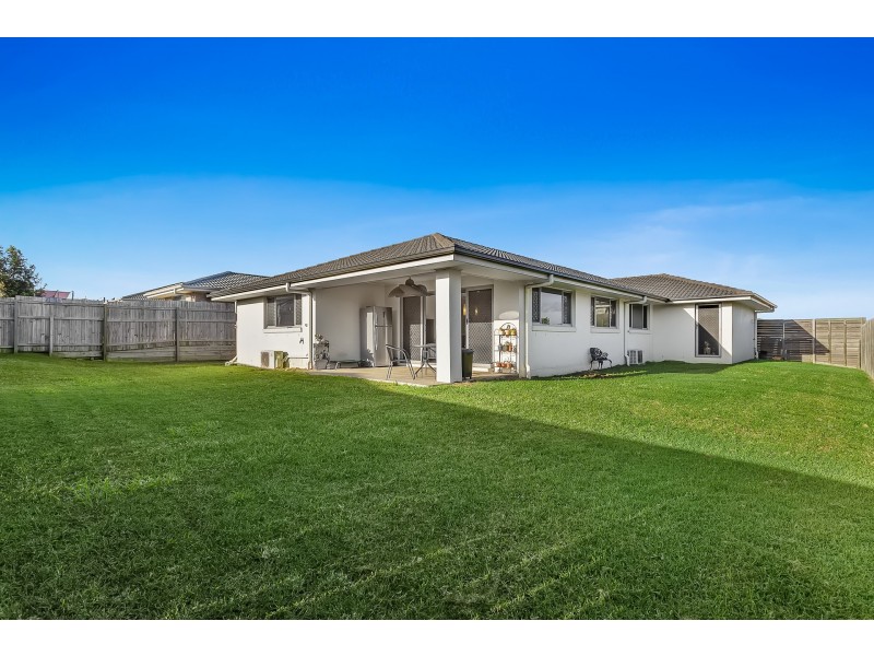 4 Summerview Avenue, Yarrabilba QLD 4207