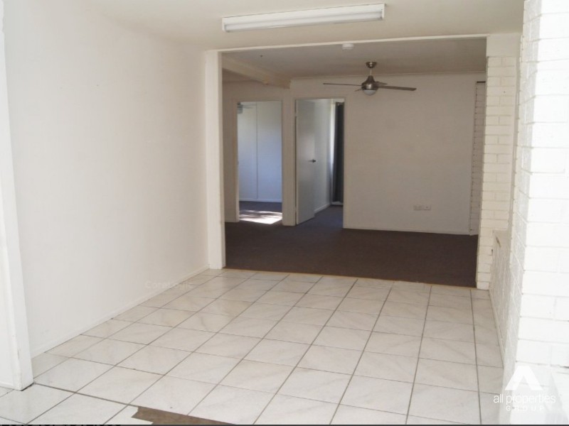 8 Abbeyfeale Street, Crestmead QLD 4132