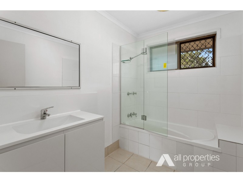106 Vansittart Road, Regents Park QLD 4118