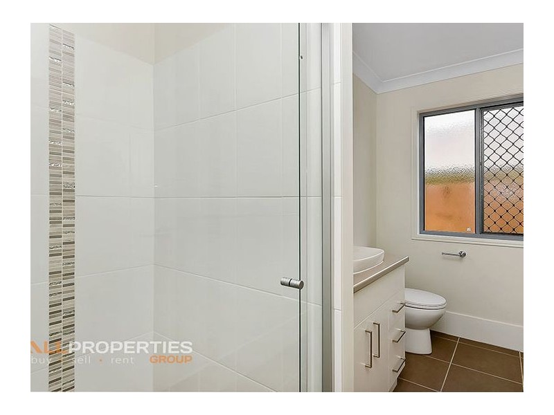 29B Greenpark Drive, Crestmead QLD 4132