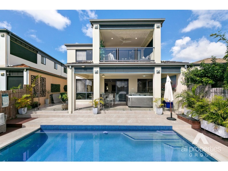 503 Oyster Cove Promenade, Helensvale QLD 4212