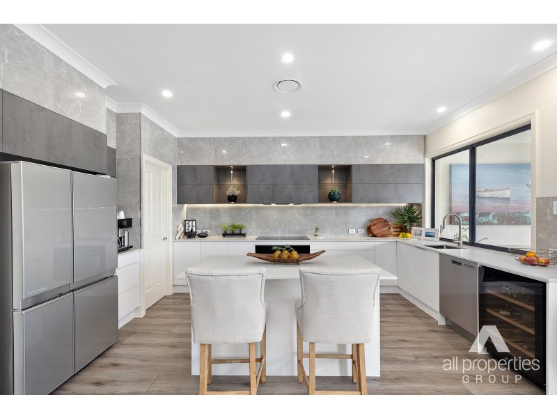 503 Oyster Cove Promenade, Helensvale QLD 4212