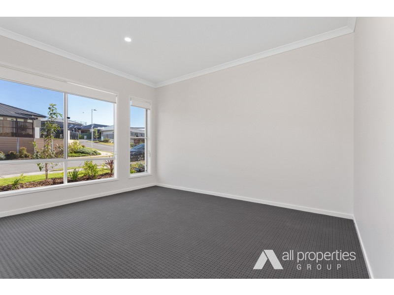 26 Rodeo Street, Spring Mountain QLD 4124