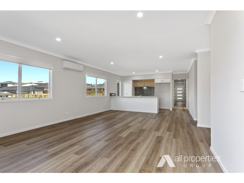 26 Rodeo Street, Spring Mountain QLD 4124